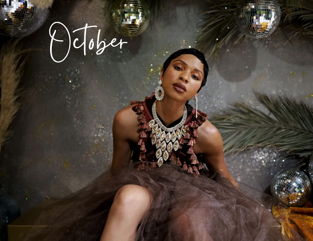 Copy of The Essence Factory: Julia La Rue Luxury Fashion Wall Calendar – Volume 1 